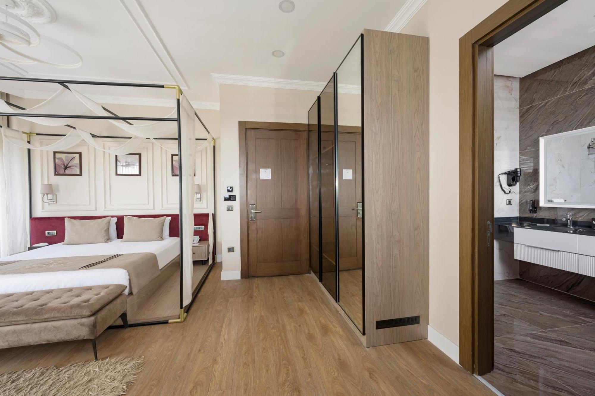Otel Continental Pera 4*